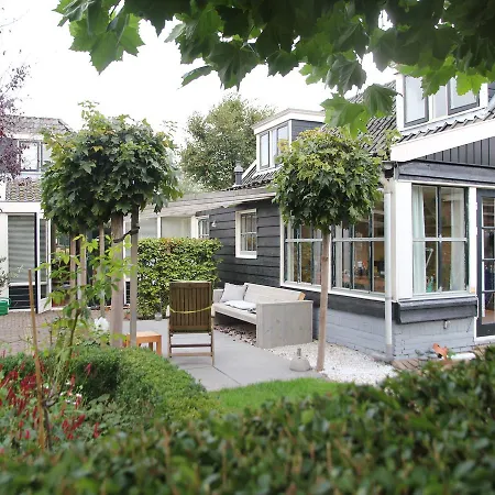 펜션 Pleasant In With Garden Grootschermer